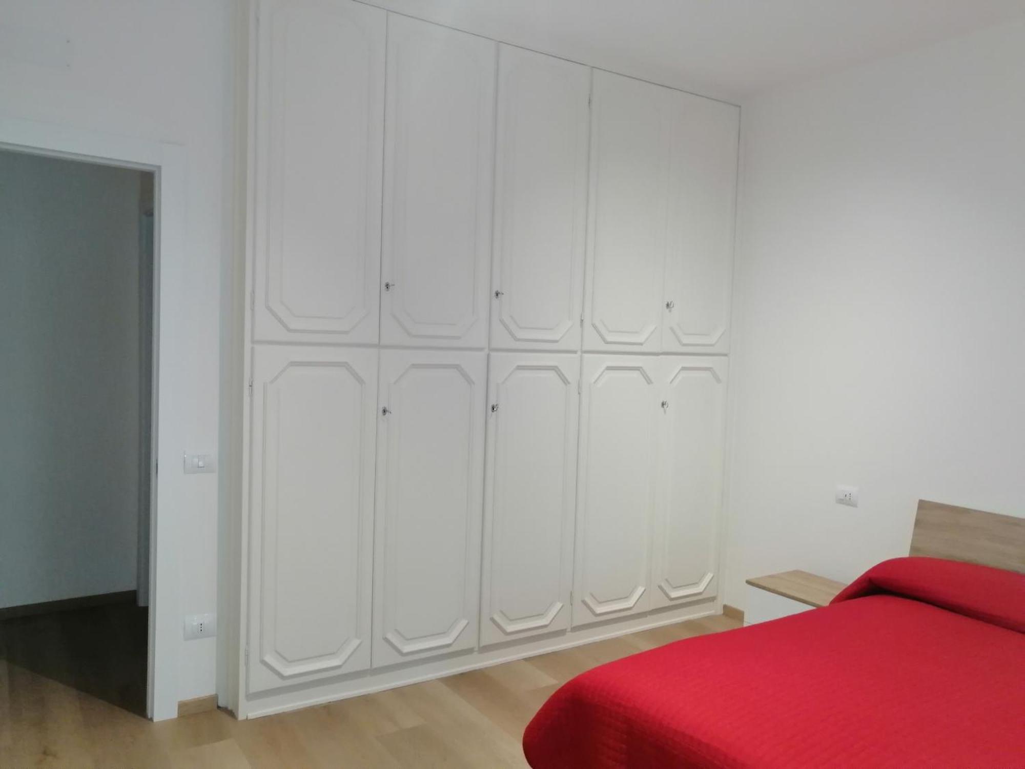 Slb House Apartment Rom